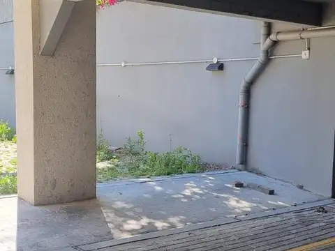 Corvalán e/ Aconcagua y Ulrico Schmidl