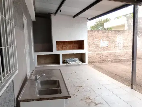 Casa en Venta en Dean Funes, USD 99.999