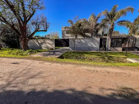 Casa en Venta al Oeste