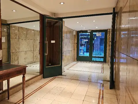 Esmeralda 700, Piso 2