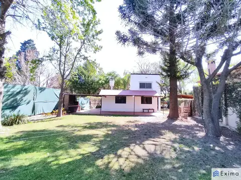 Casa dos dormitorios en alquiler en Funes