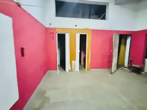 LOCAL AV. RIVADAVIA VILLA LURO - PERMUTA