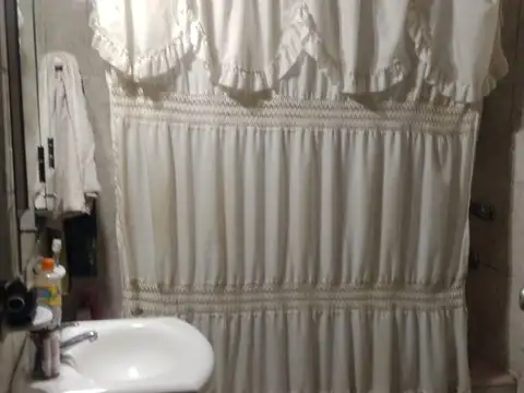 Departamento en Venta en Monte Castro, USD 220.000