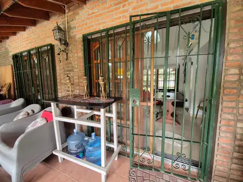 Quinta en  Barrio Sakura con 2190 m2 de lote - Exaltacion de la Cruz