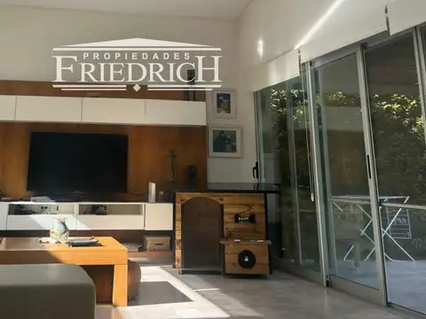 Casa en Alquiler de 3 dormitorios