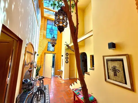 Casa en Venta en Barrio Hipico, USD 450.000