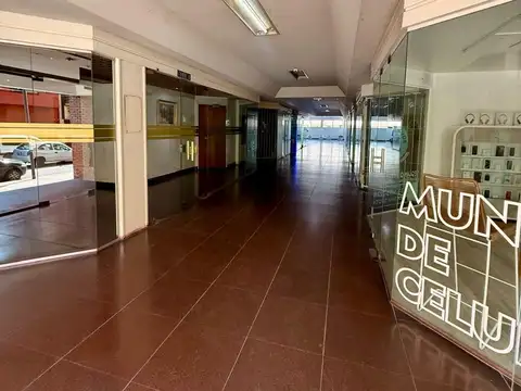 Local en Venta en Villa Luro, USD 25.000