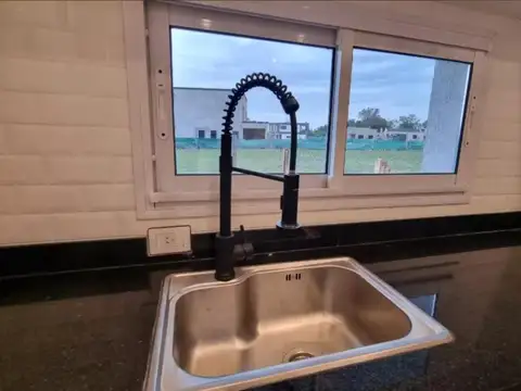 Casa en Venta en Pilar Del Este, USD 195.000