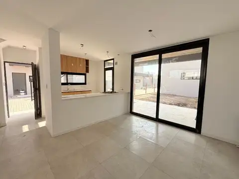 Calle 13 C entre 461d y 461e 1100