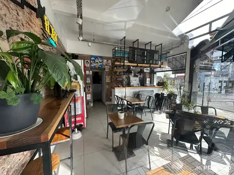 Fondo de Comercio en venta ubicado en Berazategui "EL JEFE" Resto-Bar
