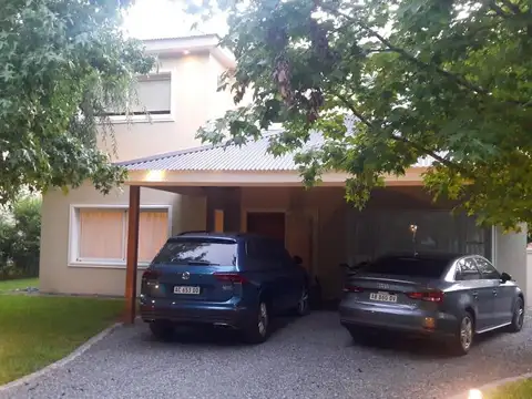 Casa en Venta en Pilar Centro, USD 398.000