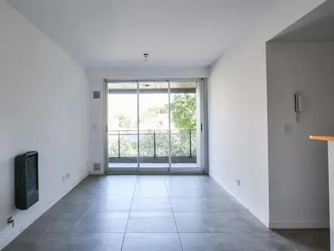 Av. Francia  al 1100