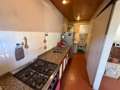 Casa 3 ambientes con 1 baño