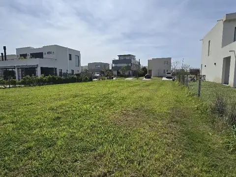 Terreno en Venta 34  mts Fondo