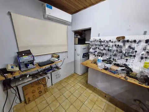 Local en Venta 40 años