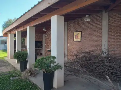 Casa Chalet  en Venta en Pellegrini III (Villa Rosa), Pilar, G.B.A. Zona Norte