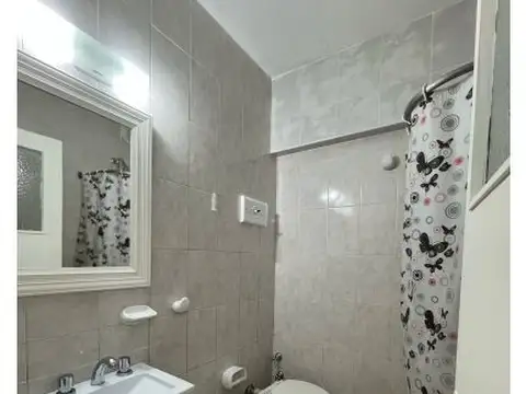 calle 23 623 , Piso 7