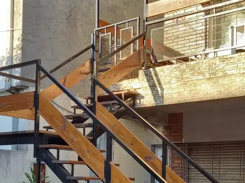 Depto Tipo Casa 3 ambientes con 1 baño