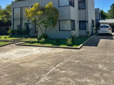 Casa 5 dormitorios en Venta en Pilar Barrio Cerrado Boulevares, 6 ambientes