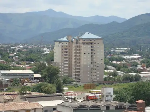 12 de OCTUBRE 700, Piso 1