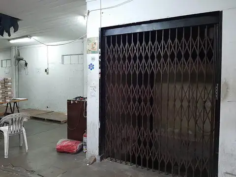 Excelente depósito/ local a pocas cuadras de la Gral. Paz
