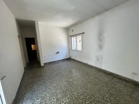 Andrés Ferreyra 900