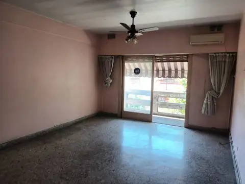 DEPARTAMENTO 4 AMB ( TIPO CASA) CON TERRAZA VELEZ