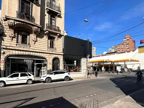 Cochera, Corrientes 390