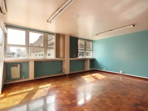 Oficina en Venta en Monserrat, USD 135.000