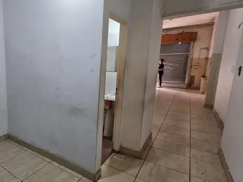 Local en Alquiler en Luis Guillon, $ 550.000