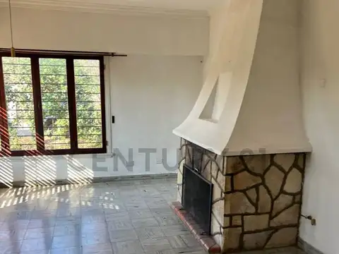 Casa en Venta en Villa Elisa, USD 150.000