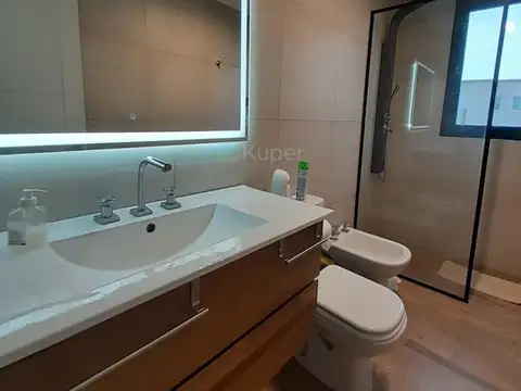 Casa en Alquiler 1 año