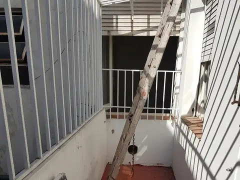 Depto Tipo Casa en Venta en Caballito, USD 95.000