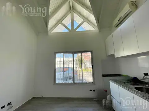 Depto Tipo Casa en Alquiler de 2 ambientes