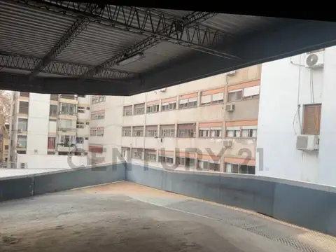 9 de julio y Sarmiento 1000, Piso 0