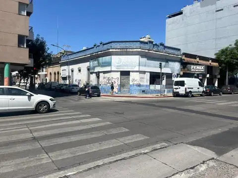 VENTA LOCAL COMERCIAL ALBERDI APTO DESAROLLO