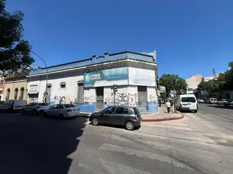 Justo José de Urquiza 400