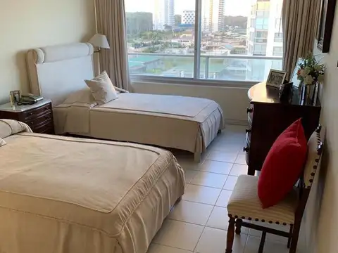 Departamento en Alquiler Temporal con 1 cocheras