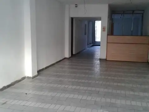 Hipolito Yrigoyen 185