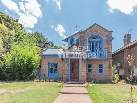 Casa 4 ambientes en venta en El Pato Country Club -  diseño