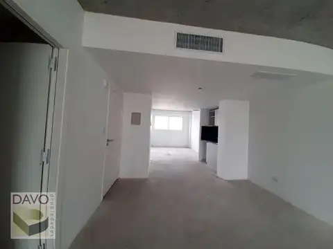 Oficina en Venta con 3 cocheras