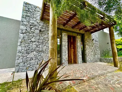 Venta Casa en San Matias - Escobar - Lote interno