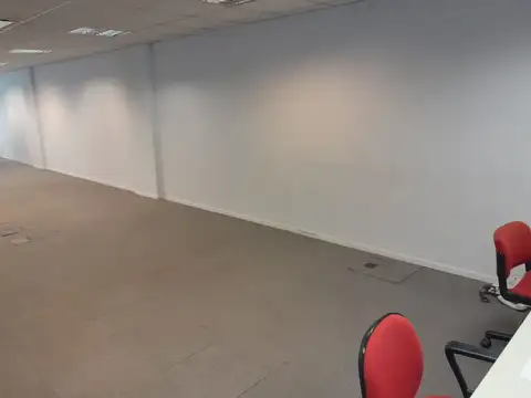Oficina en Venta con 2 cocheras