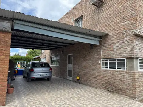 Casa 6 ambientes con 1 baño