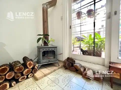 Depto Tipo Casa en Venta con 1 cocheras