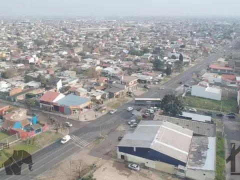 Galpon en Alquiler en Quilmes Oeste, USD 68.000