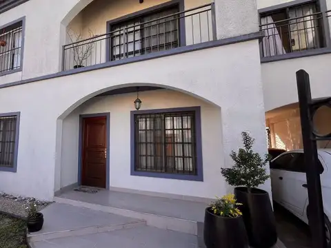 Venta Casa 6 amb. Tortuguitas Centro-Multifamiliar