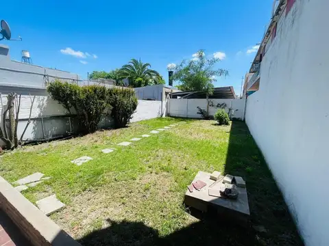 Calle 44 e/ 197 y 198 5100