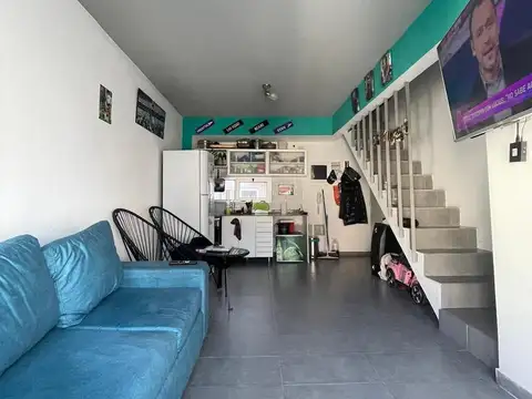 Departamento 2 ambientes con terraza propia y cochera en venta