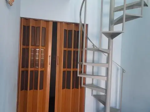 Depto Tipo Casa en Venta de 2 ambientes